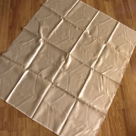 Satin Fabric - Picture 3 of 9